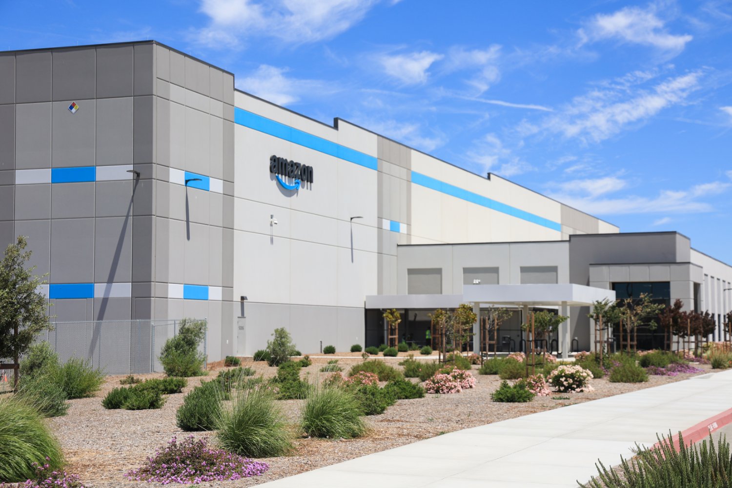 Large-scale commercial landscape project completed by K&D Landscaping with coordinated site improvements