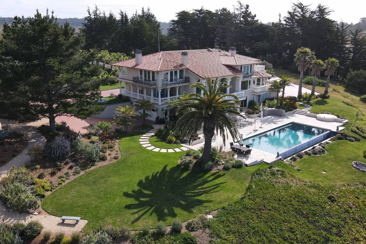 Estate management services for high-value residential properties by K&D Landscaping