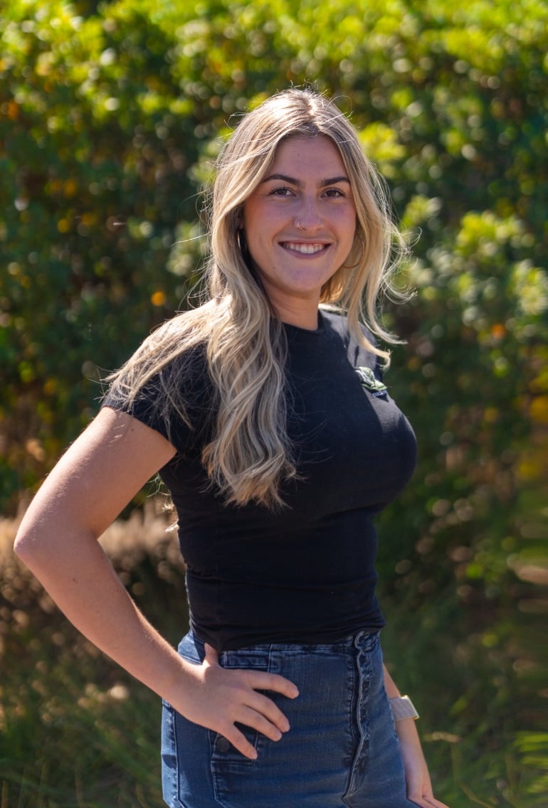 Nicole Headshot